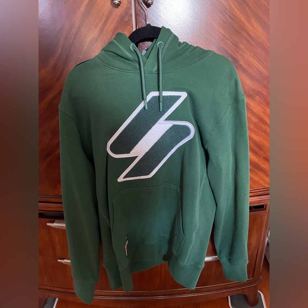 Official Men’s Superdry Hoodie size Large  NWT